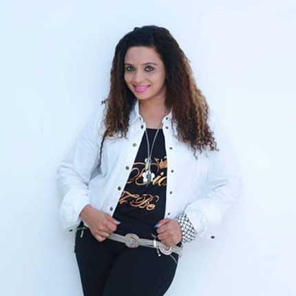 Rosa Sandayawe